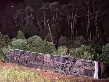 foto de Pelo menos 7 pessoas morreram em acidente envolvendo ônibus no Paraná