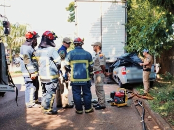 foto de Jovem morre após bater veículo na traseira de caminhão no Noroeste do Paraná