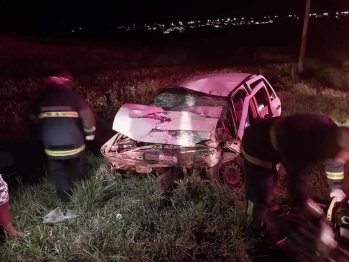 foto de Três pessoas morreram entre elas uma bebê após acidente violento em rodovia do Paraná