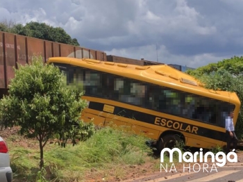 foto de Colisão entre ônibus escolar e trem deixa mortos e feridos em Jandaia do Sul