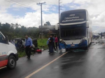 foto de Colisão entre carro e ônibus deixa três mortos em rodovia, entre as vítimas haviam pessoas que moraram em Maringá