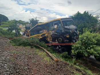 foto de Sobrevivente de acidente envolvendo ônibus e trem em Jandaia do Sul passa mal e morre