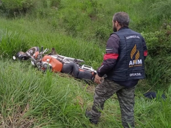 foto de Morador de Maringá morre após cair com moto em ribanceira