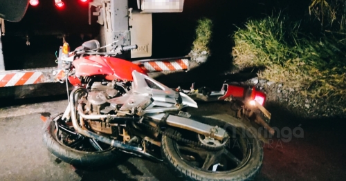 Motociclista morre após bater em traseira de carreta no Contorno Sul de Maringá