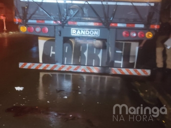 foto de Mulher fica em estado gravíssimo após bater moto na traseira de carreta em Maringá