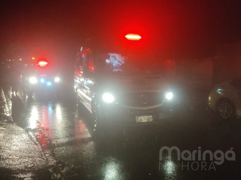 foto de Mulher fica em estado gravíssimo após bater moto na traseira de carreta em Maringá