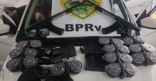 Polícia apreende armas e vários carregadores durante abordagem em Maringá