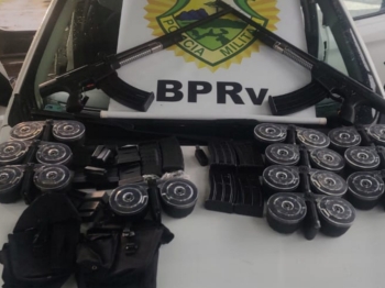 foto de Polícia apreende armas e vários carregadores durante abordagem em Maringá