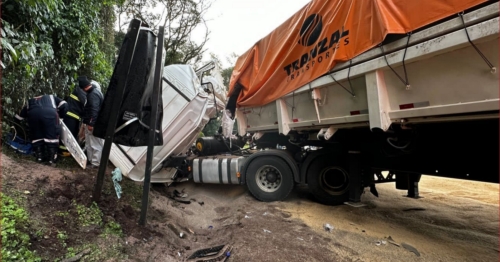 Acidente durante a manhã na região deixa feridos e uma pessoa morta