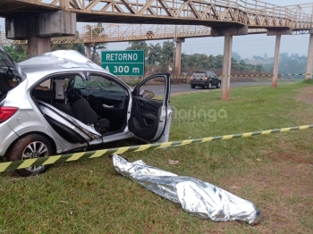 foto de Jovem morre após bater carro em pilar de passarela na BR-376