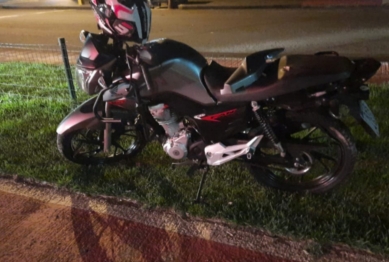 foto de Moça é entubada e encaminhada em estado gravíssimo para hospital após sofrer acidente de moto em Maringá