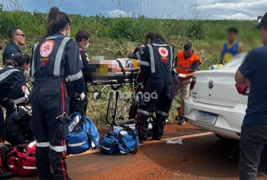 foto de Gestante é ejetada de veículo em acidente na região