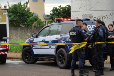 foto de Rapaz é brutalmente assassinado com facadas no pescoço em Sarandi