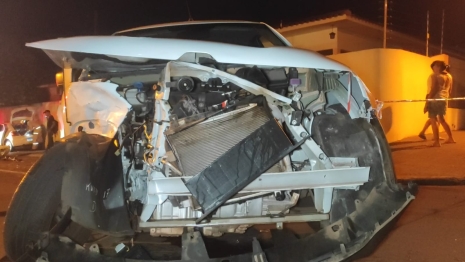 foto de Pessoa fica ferida em acidente envolvendo dois carros em Maringá