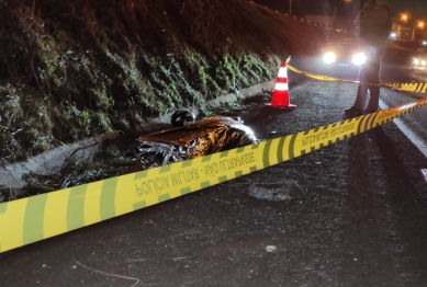 foto de Triste: tatuador morre ao bater moto e cair de barranco dentro do Contorno Norte em Maringá