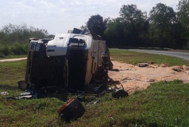 foto de Caminhoneiro que morreu em acidente com carreta é sepultado em Maringá