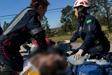 foto de Homem leva choque elétrico e acaba morrendo enquanto trabalhava