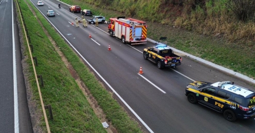 Idoso de 73 anos morre após capotar carro na BR-376