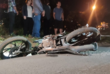 foto de Colisão entre carro e moto termina na morte de homem na BR-376 