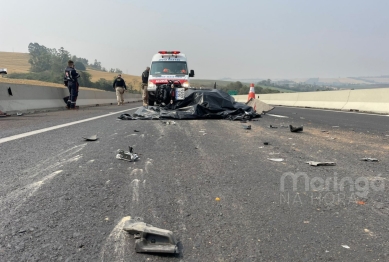 foto de Motociclista morre ao bater na traseira de carreta na BR-376