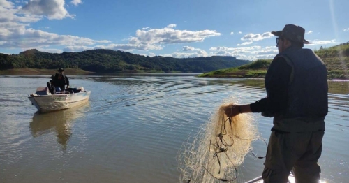 IAT proíbe pesca em quatro rios do Paraná por conta de estiagem