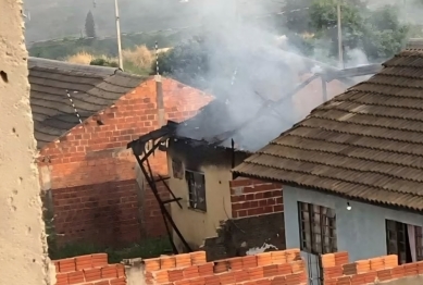 foto de Jovem que perdeu a mãe em incêndio no Conjunto Odwaldo Bueno morre no hospital