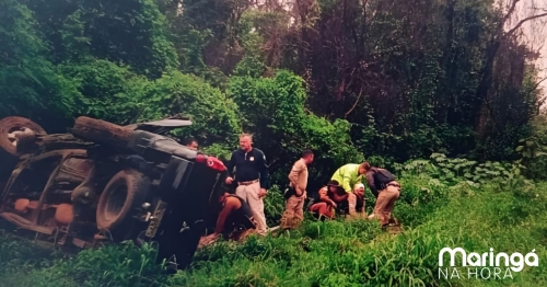 Dois policiais militares morrem em acidente a caminho do batalhão na BR-376, no PR