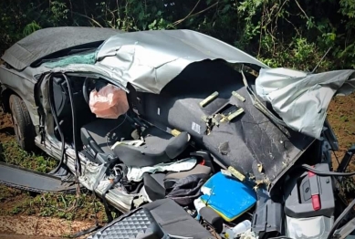 foto de Policial militar morre em acidente entre dois carros e caminhão no Paraná 